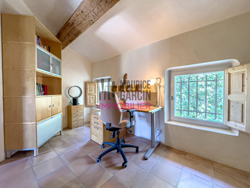 Maison - 227 m² - 8 pièces