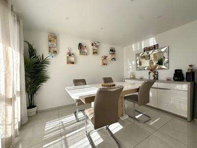 Appartement - 83 m² - 3 pièces