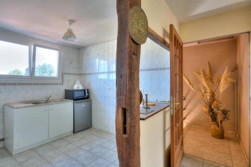 Maison - 280 m² - 14 pièces