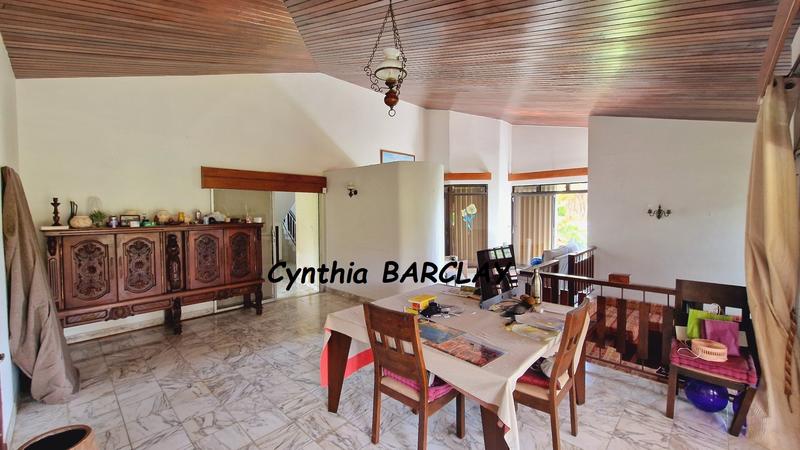 Maison d'architecte - 179 m² - 9 pièces