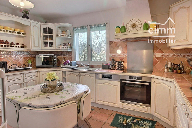 Villa - 205 m² - 5 pièces