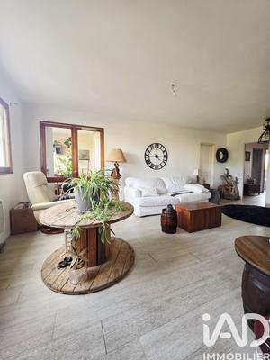 Appartement - 84 m² - 4 pièces