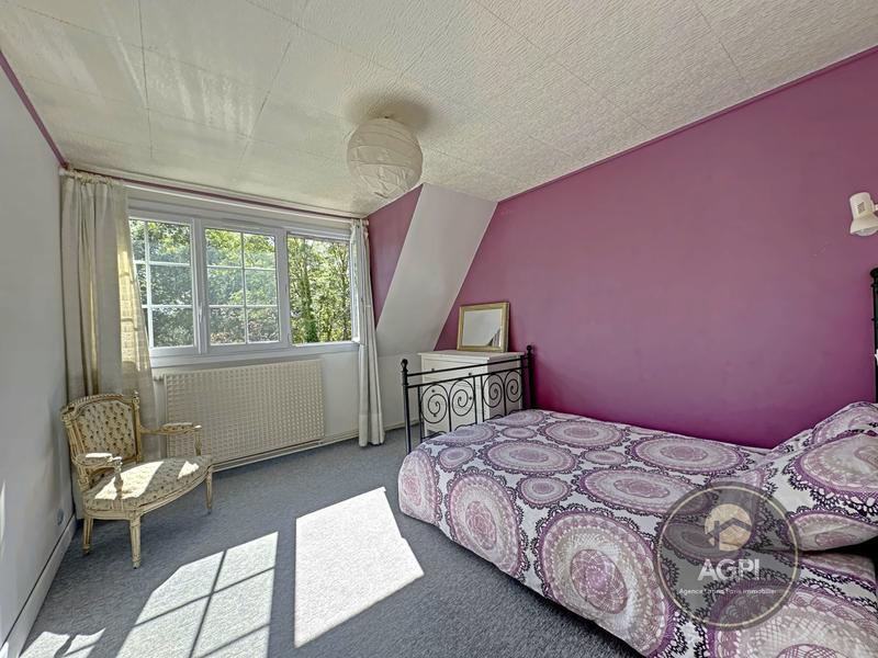 Maison - 148 m² - 8 pièces