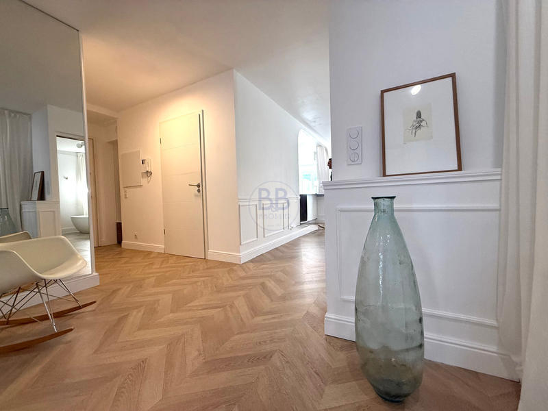 Appartement - 100 m² - 4 pièces