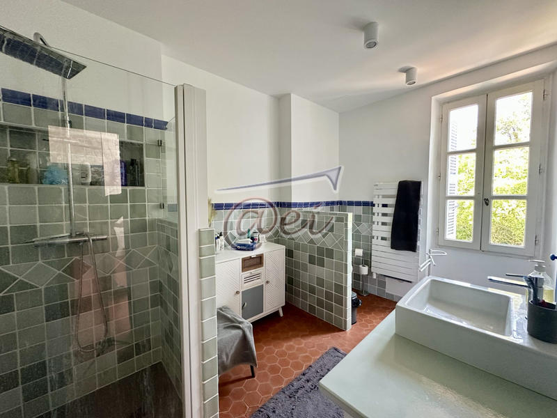 Villa - 175 m² - 6 pièces