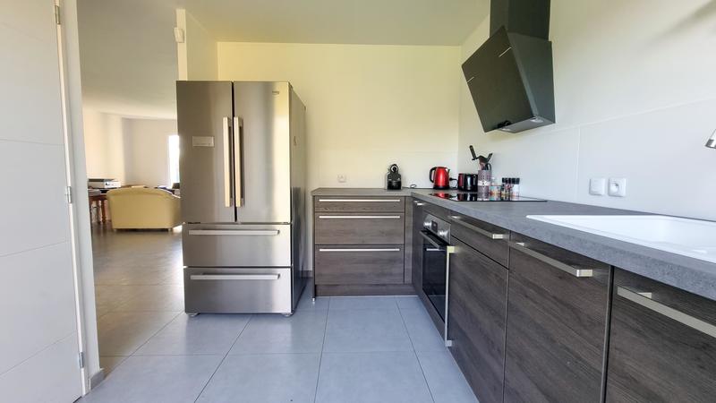 Maison - 94 m² - 5 pièces