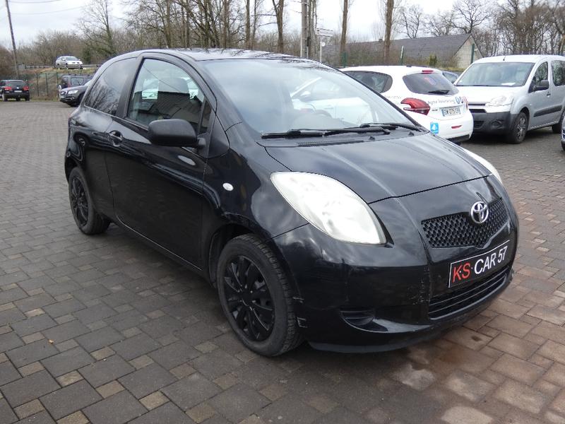 Toyota Yaris II 1.3 - 87 Vvt-i Sol