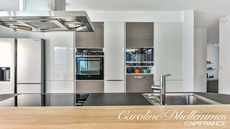 Maison - 263 m² - 7 pièces