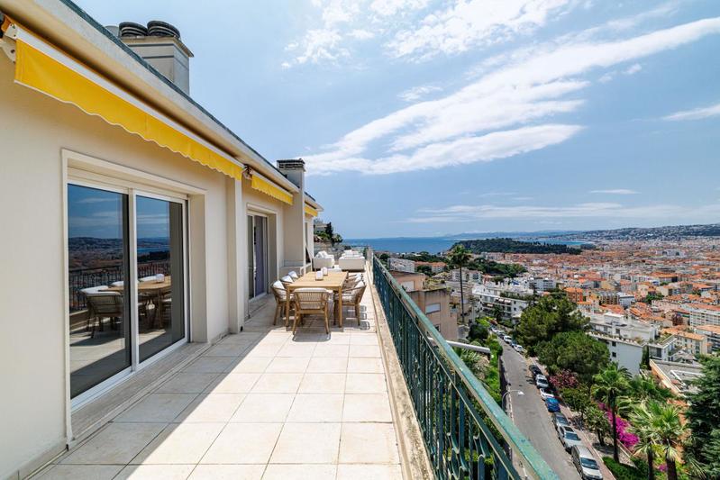 Appartement - 167 m² - 5 pièces