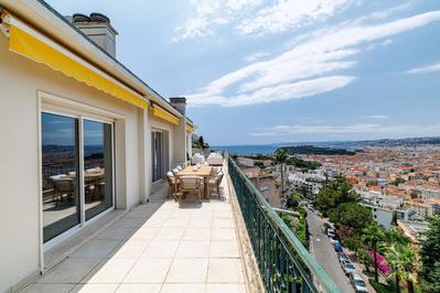 Appartement - 167 m² - 5 pièces