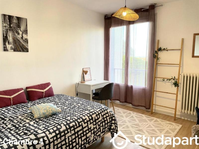 Chambre - 12 m² - 1 pièce