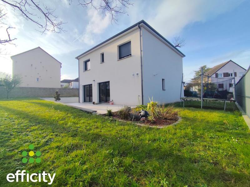 Maison - 160 m² - 6 pièces