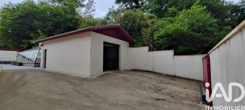 Maison - 199 m² - 6 pièces