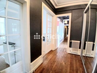 Appartement - 148 m² - 6 pièces