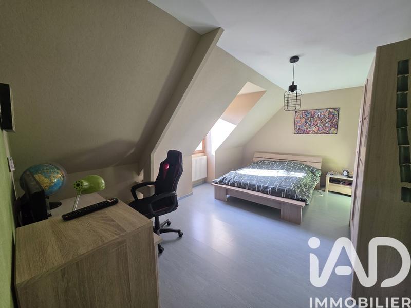 Maison - 208 m² - 6 pièces