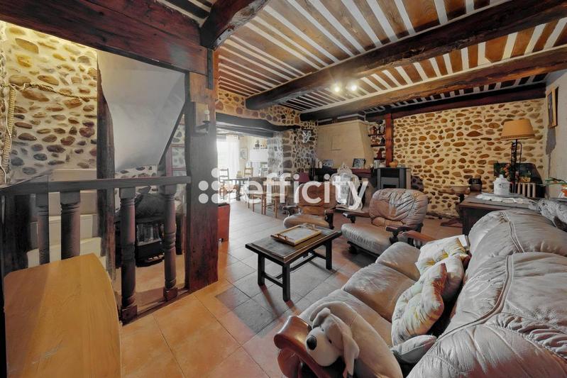 Maison - 105 m² - 4 pièces