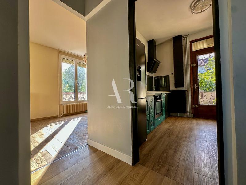 Maison - 95 m² - 3 pièces