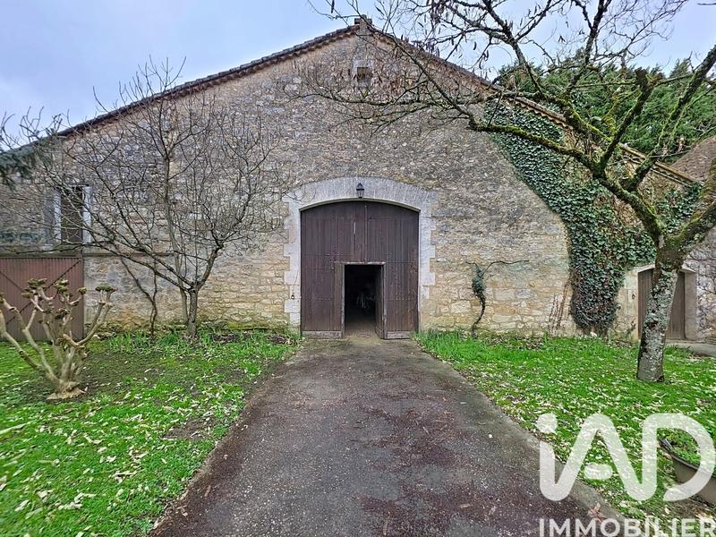 Maison - 200 m² - 7 pièces