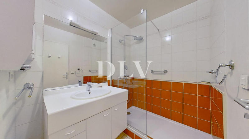 Appartement - 89 m² - 5 pièces