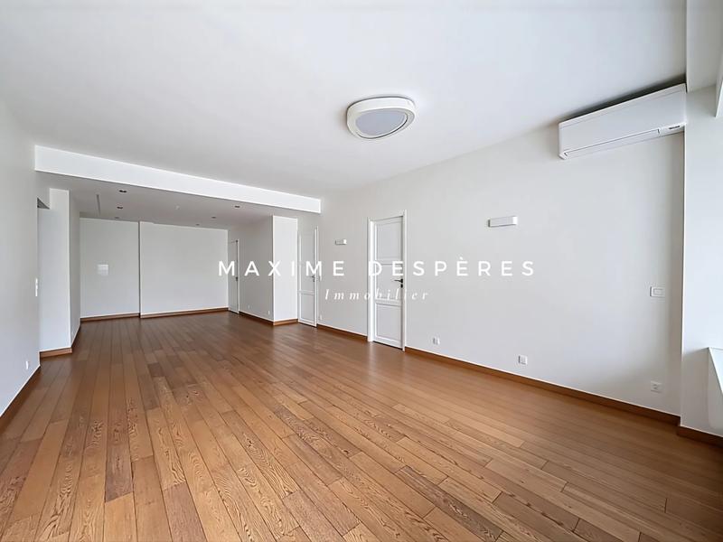 Appartement - 105 m² - 4 pièces