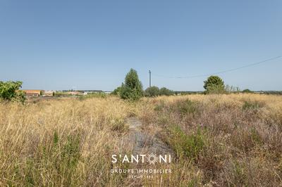Terrain industriel - 2 000 m²