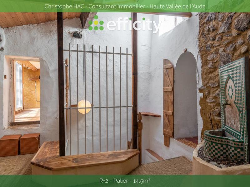 Maison - 280 m² - 15 pièces