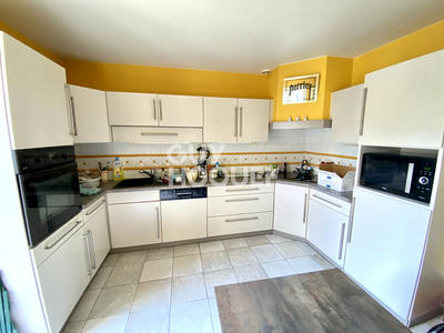 Maison - 122 m² - 5 pièces