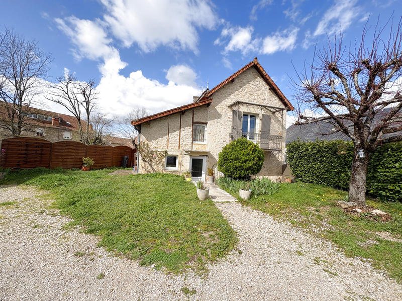 Maison - 103 m² - 4 pièces