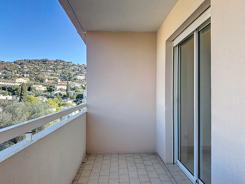 Appartement - 95 m² - 4 pièces