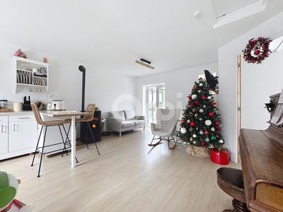 Maison - 93 m² - 5 pièces