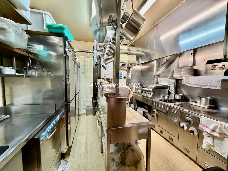 Fonds de commerce - Local commercial - 130 m²