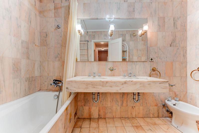 Appartement - 105 m² - 4 pièces