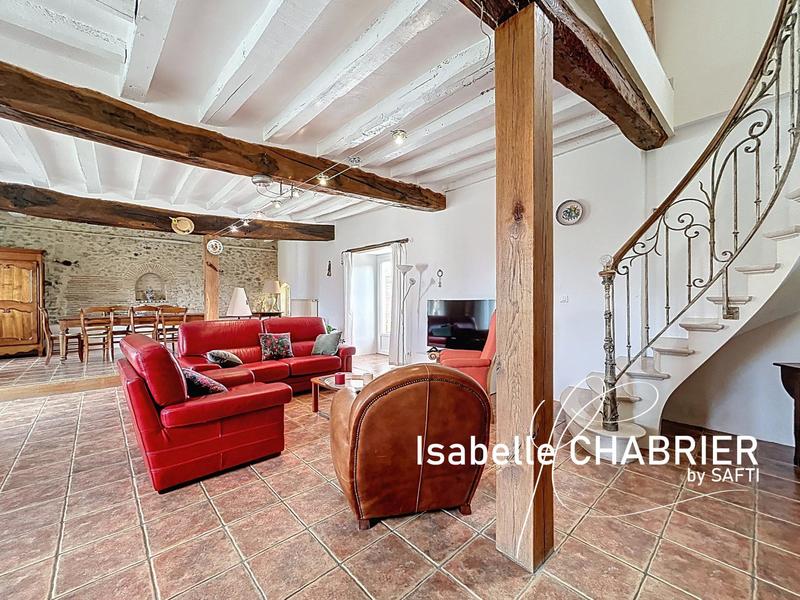 Maison - 250 m² - 9 pièces