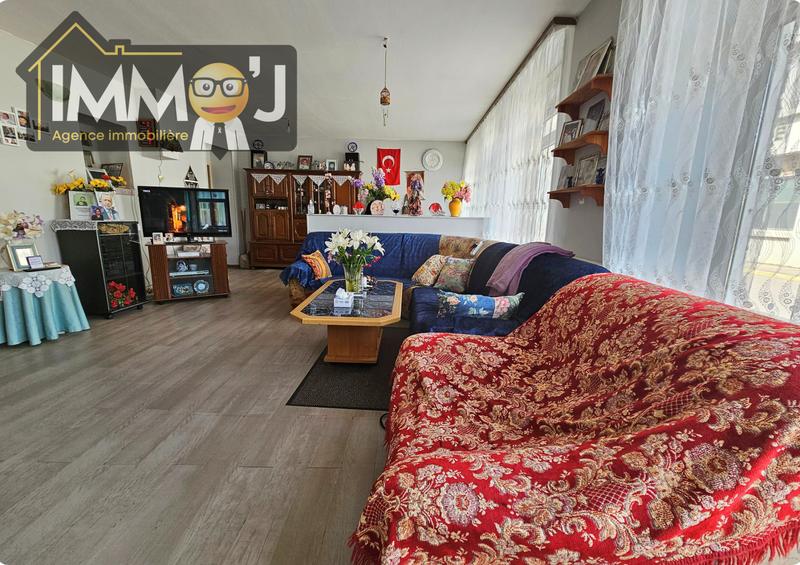 Maison - 110 m² - 5 pièces