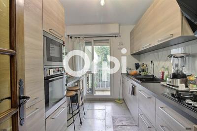 Appartement - 75 m² - 3 pièces