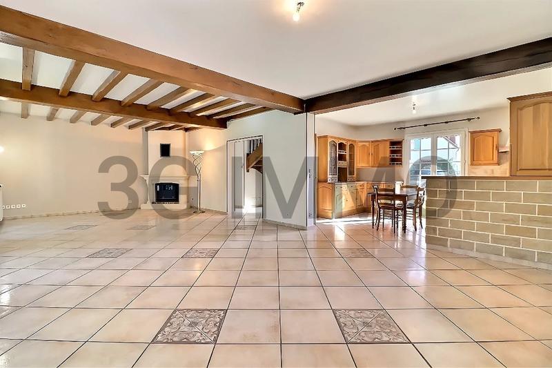 Maison - 280 m² - 8 pièces