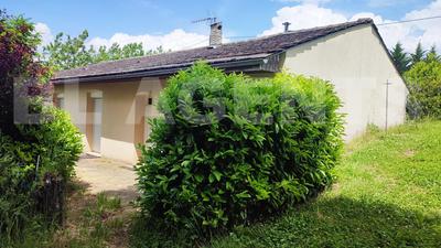 Maison traditionnelle - 75 m² - 4 pièces