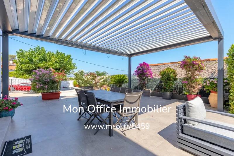 Maison - 175 m² - 6 pièces