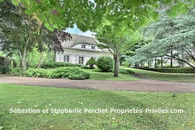 Maison - 229 m² - 8 pièces