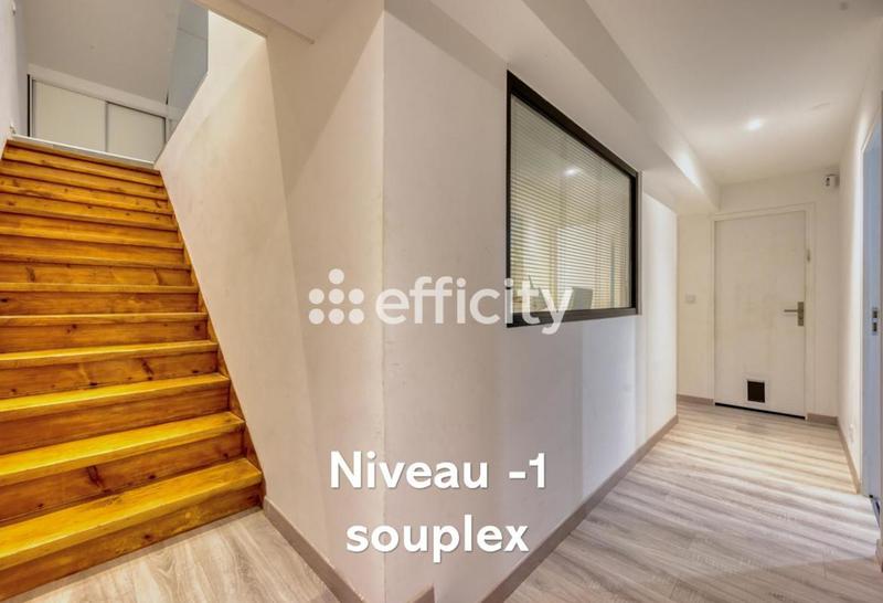 Appartement - 200 m² - 7 pièces