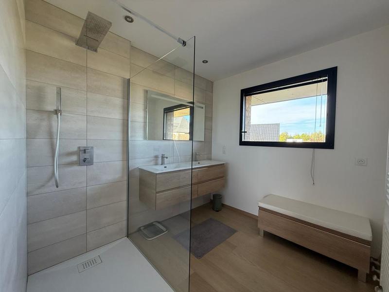 Maison - 190 m² - 5 pièces