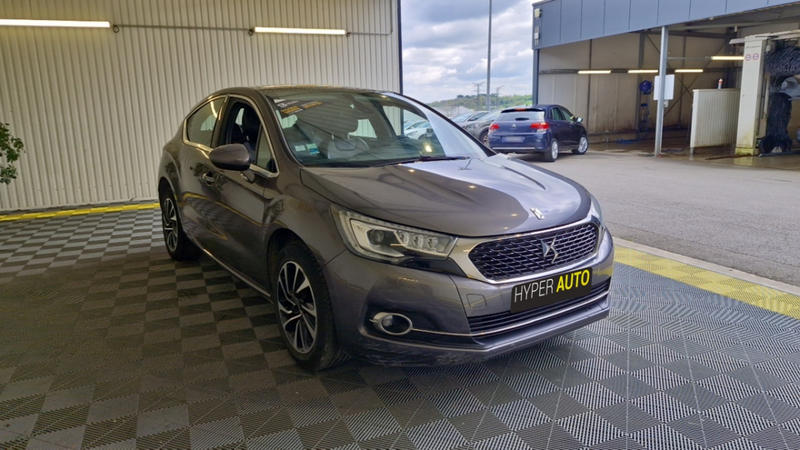 Ds Ds 4 Bluehdi 120 Ss Bvm6 Connected Chic