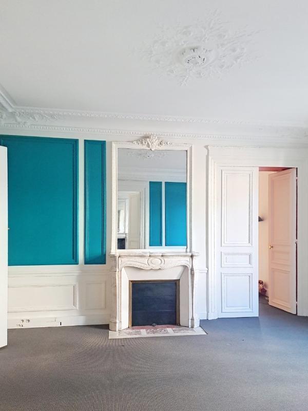 Local d'activité / Entrepôt - 215 m²