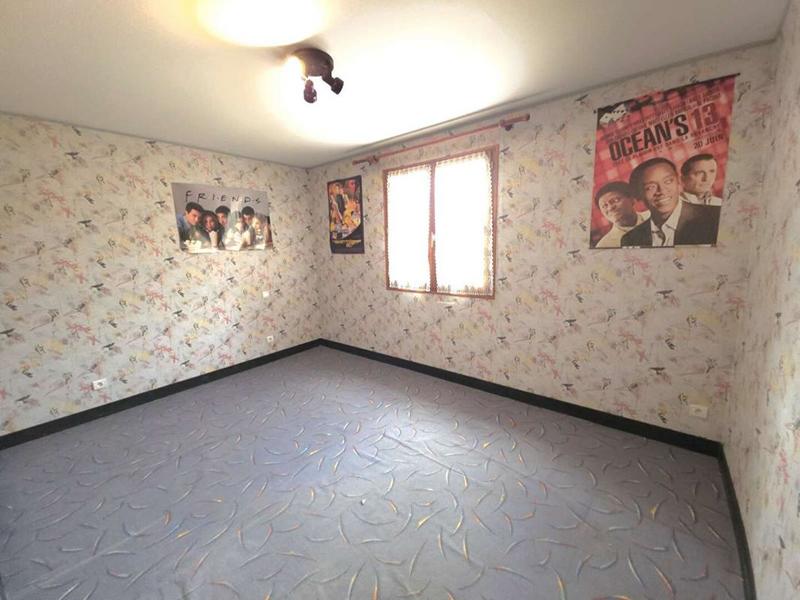 Maison - 204 m² - 9 pièces