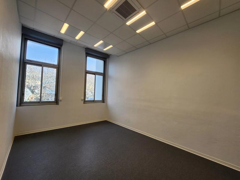 Bureau - 180 m² - 4 pièces