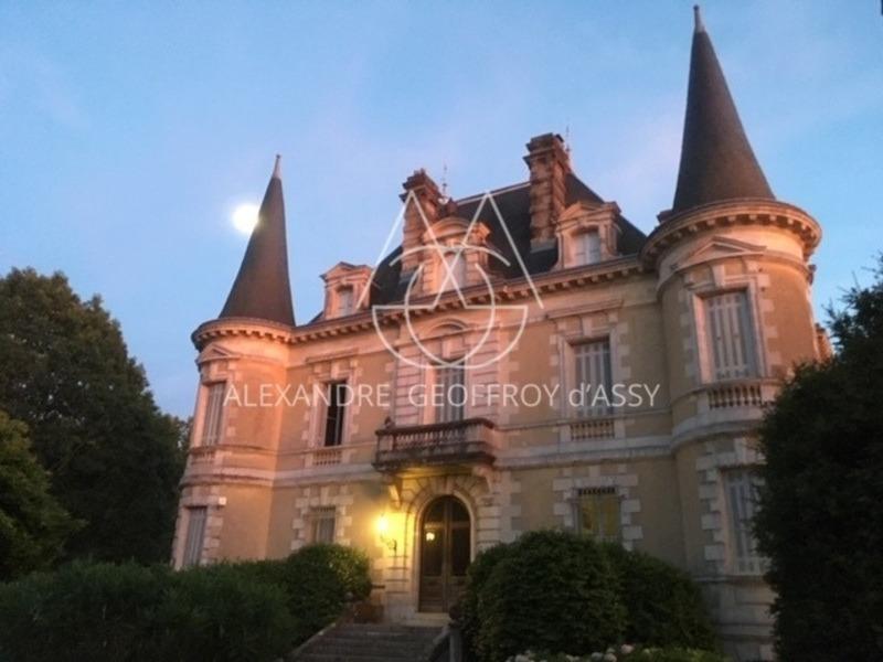 Château - 1 050 m² - 25 pièces