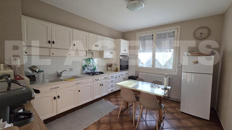 Maison - 97 m² - 5 pièces