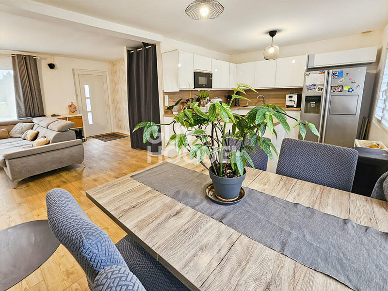 Maison - 103 m² - 6 pièces