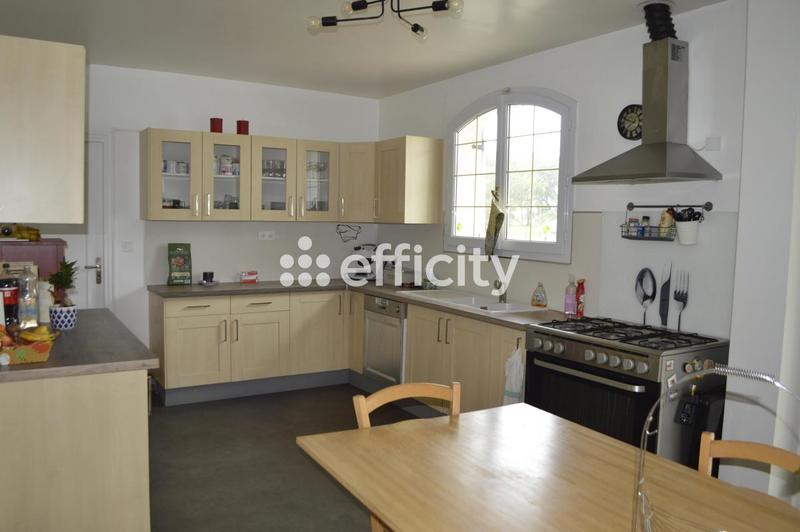 Demeure - 350 m² - 11 pièces