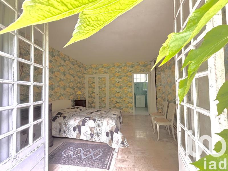 Maison - 210 m² - 9 pièces